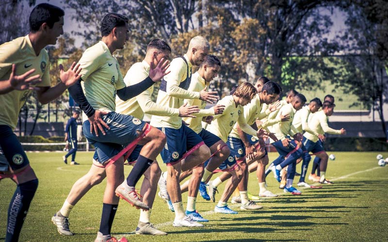 Jugadores del América en un entrenamiento