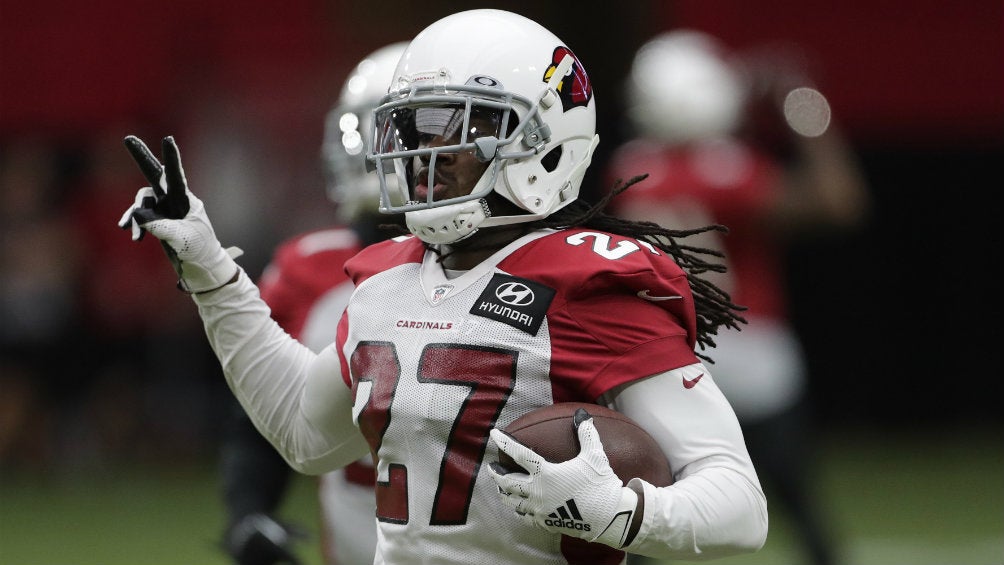 Josh Shaw en juego con los Arizona Cardinals