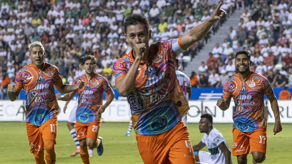 Javier Ledesma celebra su anotación en la Final 