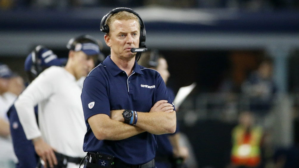 Jason Garrett en un partido entre Cowboys y Buffalo