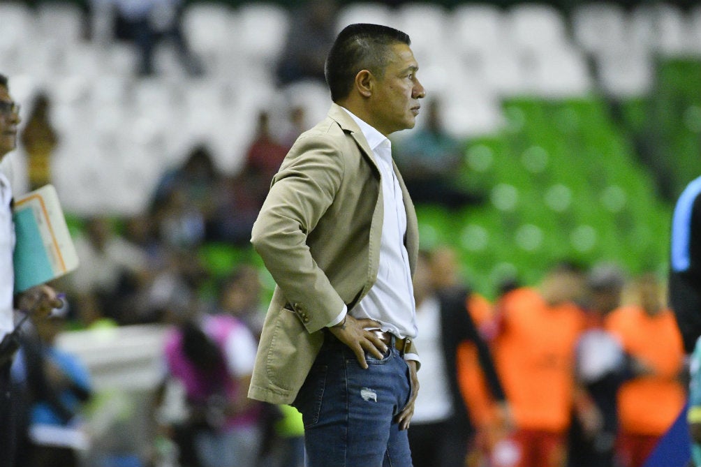 Ignacio Ambriz, durante el juego ante Monarcas