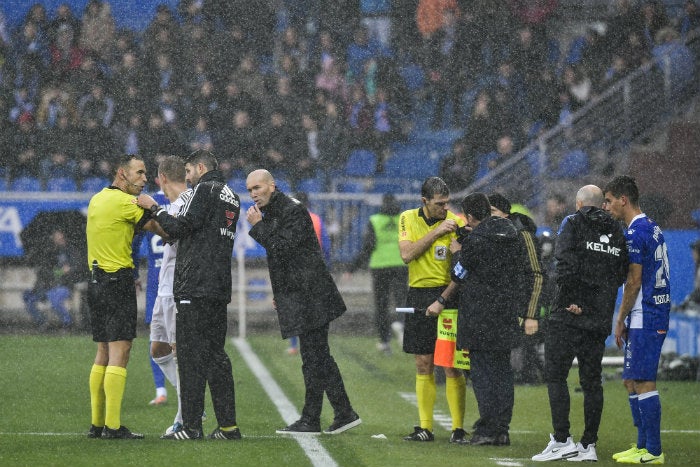 Zidane da instrucciones ante Alavés