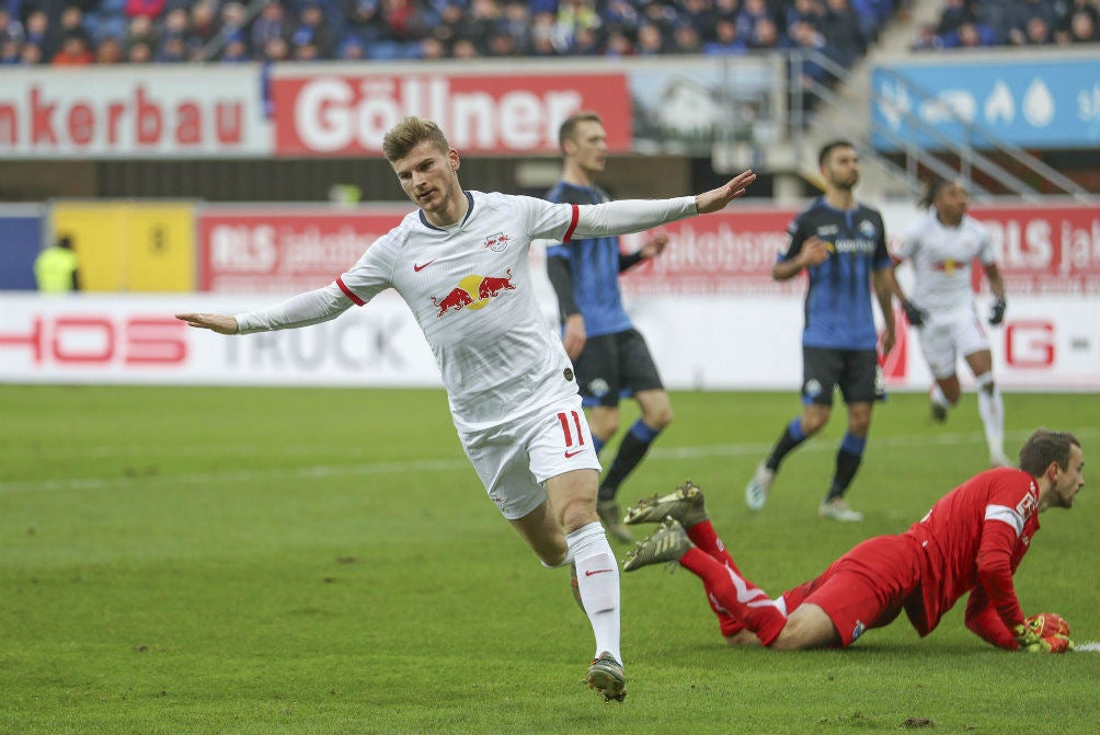 Timo Werner celebrando su anotación ante Padeburn