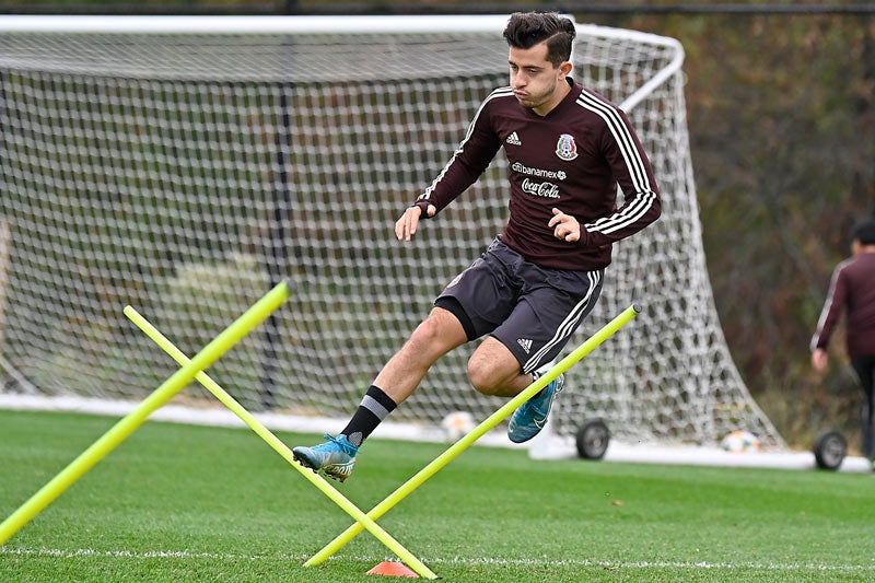 Alan Mozo en un entrenamiento con el Tri