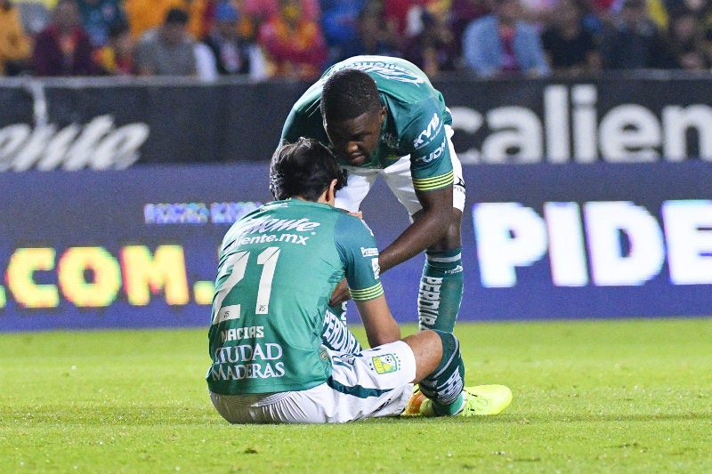 JJ Macías en lesión vs Morelia