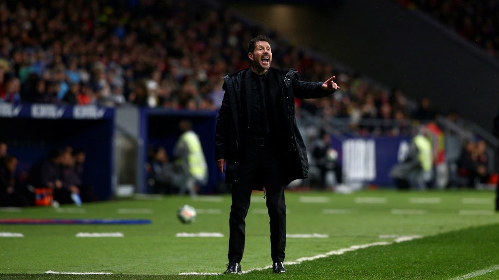 Diego Simeone en el partido entre Atlético de Madrid y Barcelona