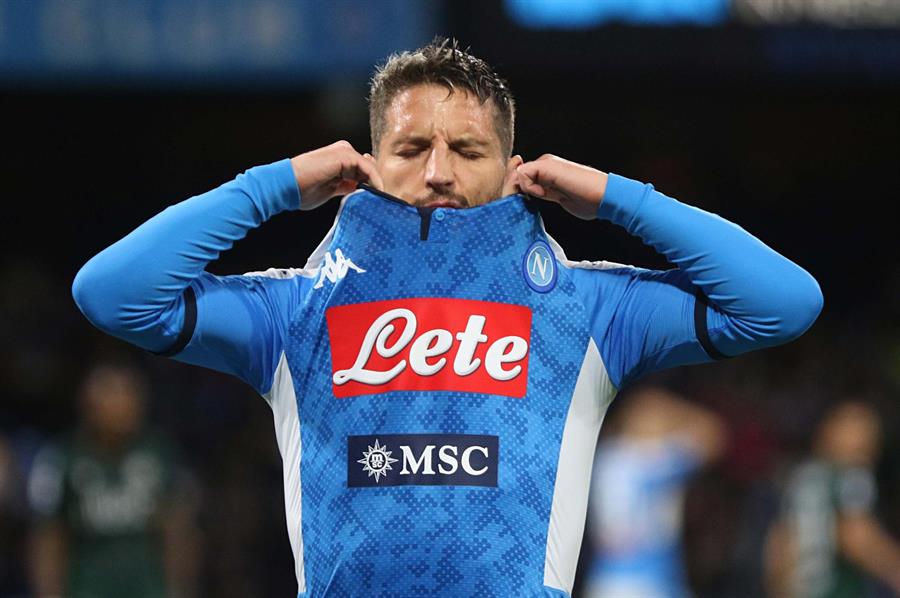 Dries Mertens lamenta la derrota del Napoli