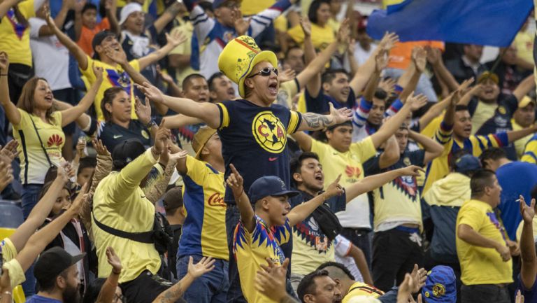 Afición del América en el Estadio Azteca