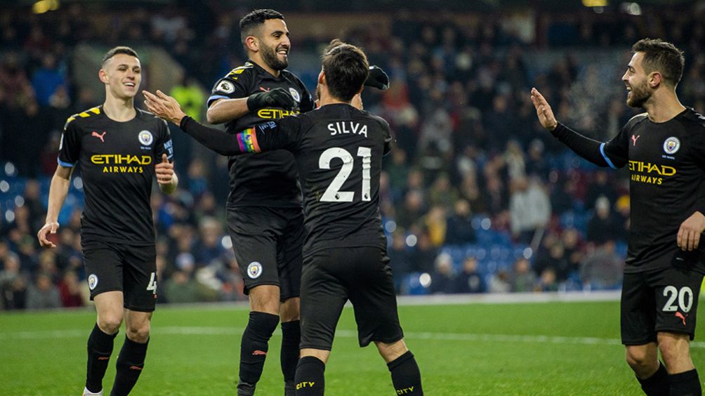 Jugadores del Man City festejan un gol frente al Burnley