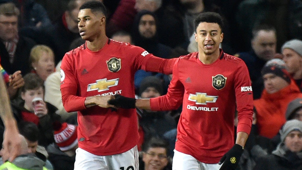 Jugadores del Manchester United, tras un gol al Tottenham