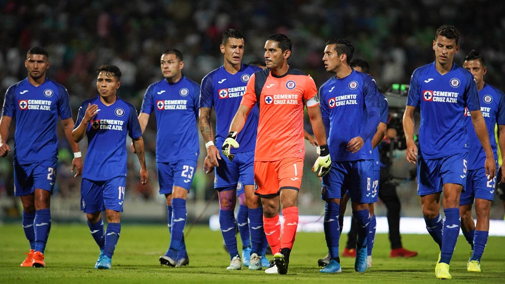 Jugadores de Cruz Azul tras un duelo en el A2019 