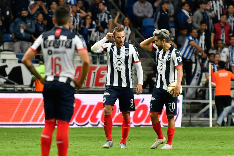 Vincent Janssen y Rodolfo Pizarro en el Rayados vs Necaxa