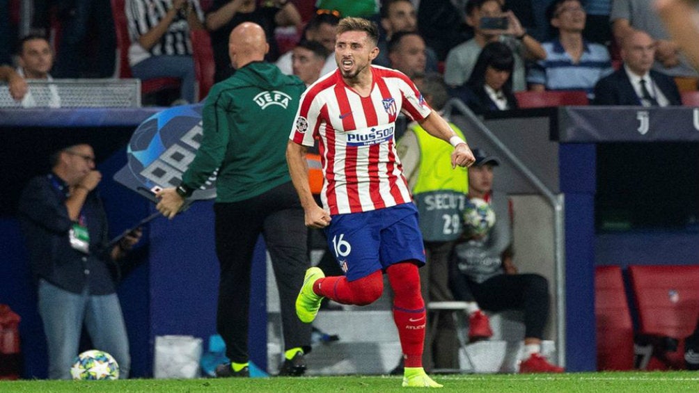 Héctor Herrera celebrando su anotación con Atlético de Madrid