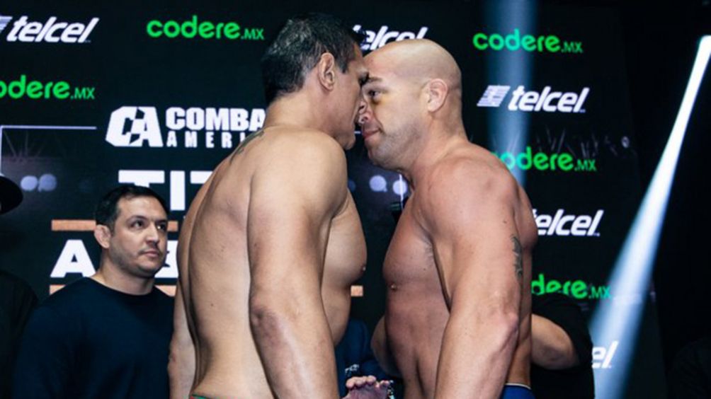 Alberto Rodríguez y Tito Ortiz durante el pesaje