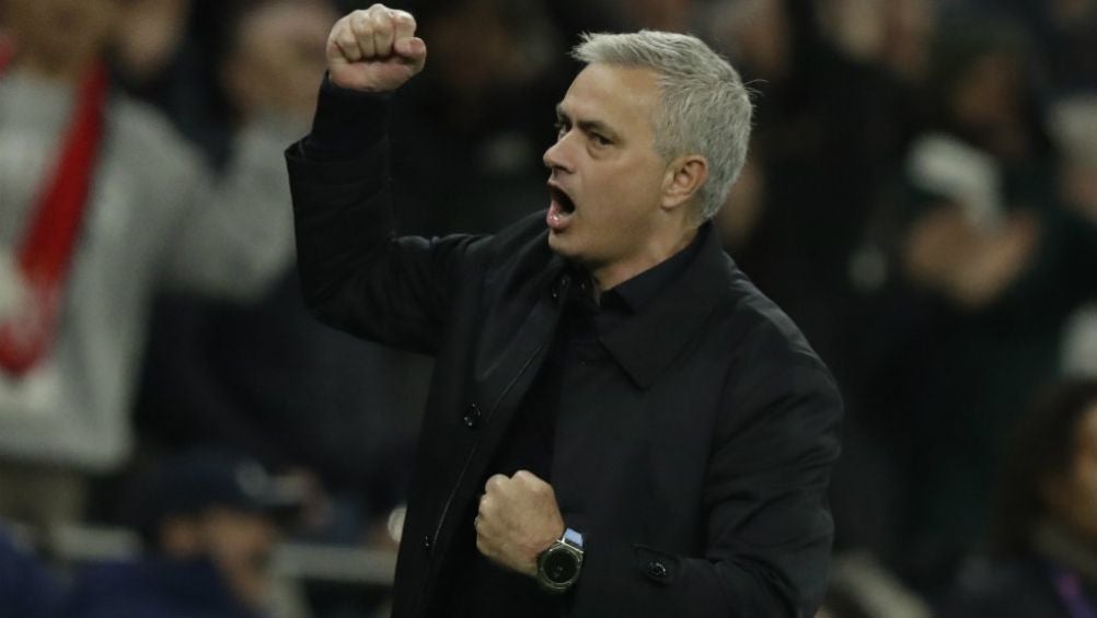 Mourinho festeja gol del Tottenham