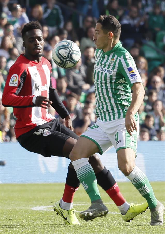 Andrés Guardado, en un partido con el Betis