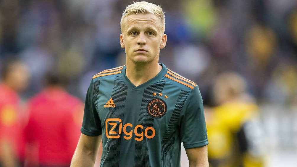 Van de Beek, en un partido del Ajax