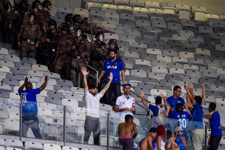 Afición de Cruzeiro se lamenta tras perder la categoría