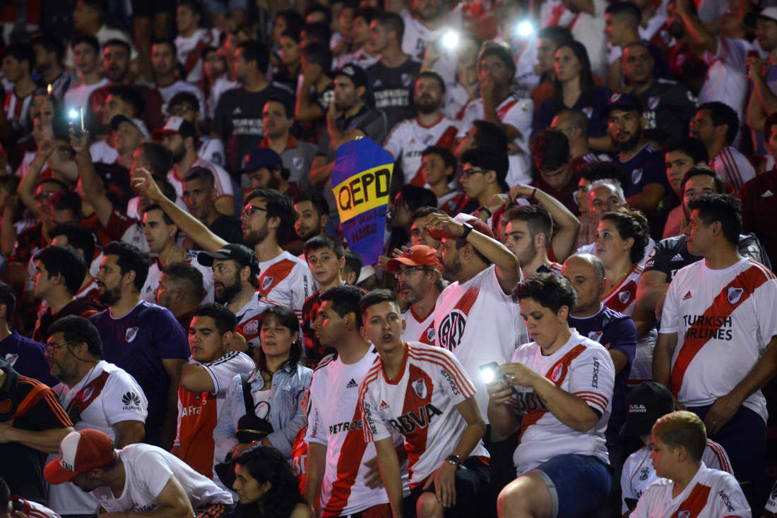 Aficionados de River Plate en el Monumental