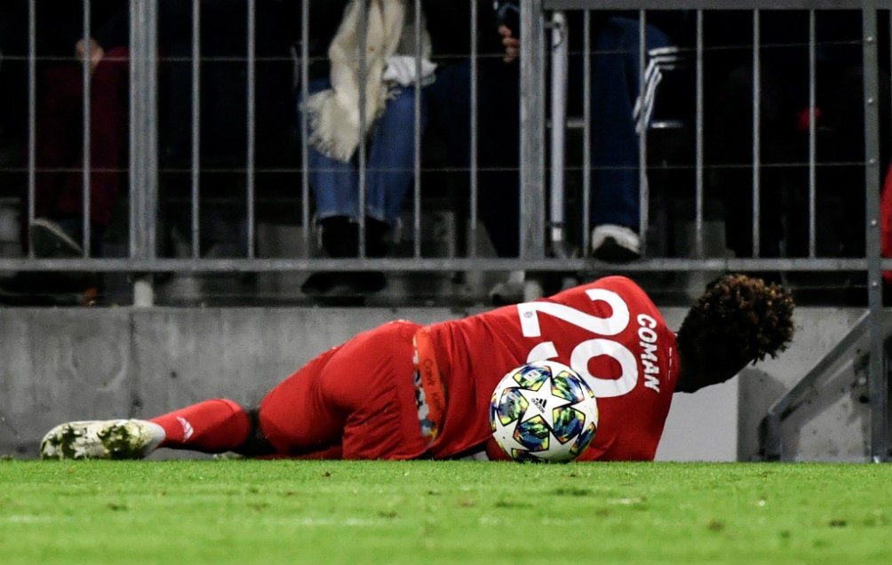 El francés no pudo continuar en el duelo ante el Tottenham