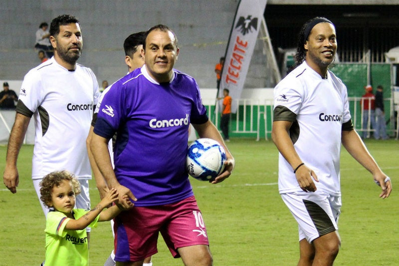 Cuauhtémoc Blanco con Ronaldinho 