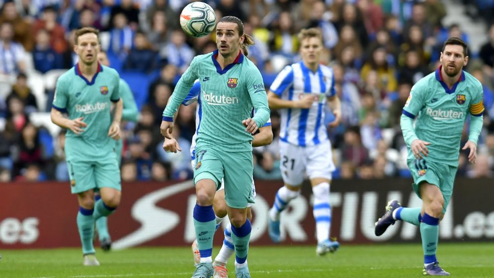 Griezmann conduce el balón