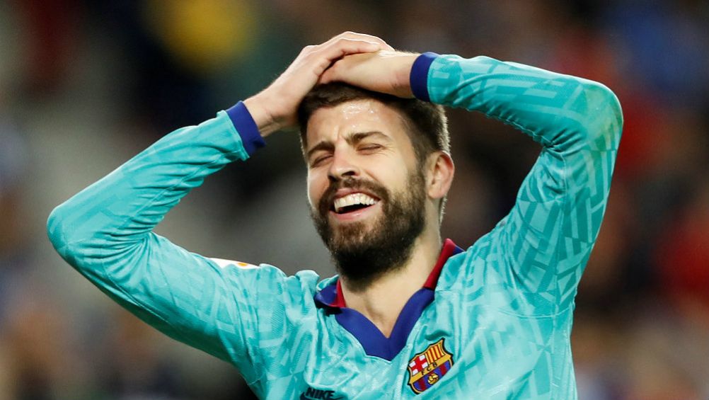 Gerard Piqué lamentándose en un partido con Barcelona