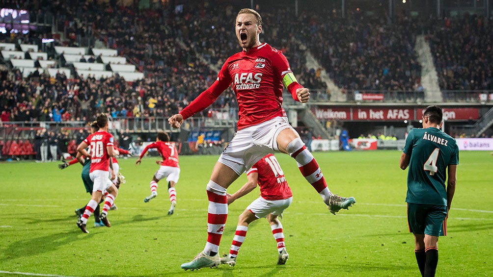 Teun Koopmeiners celebra el gol contra Ajax