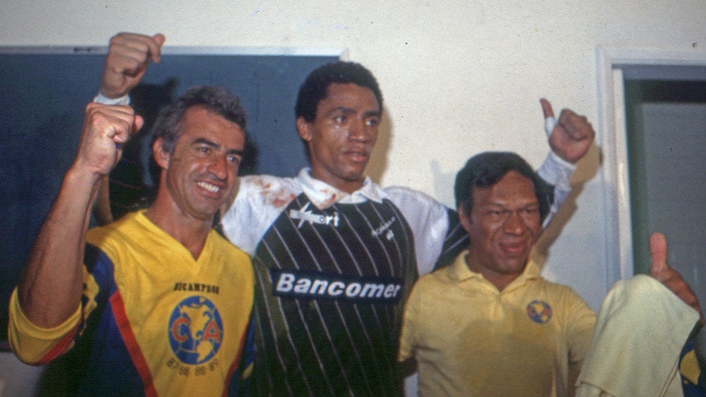 Adrián Chávez en la temporada 87-88 con América