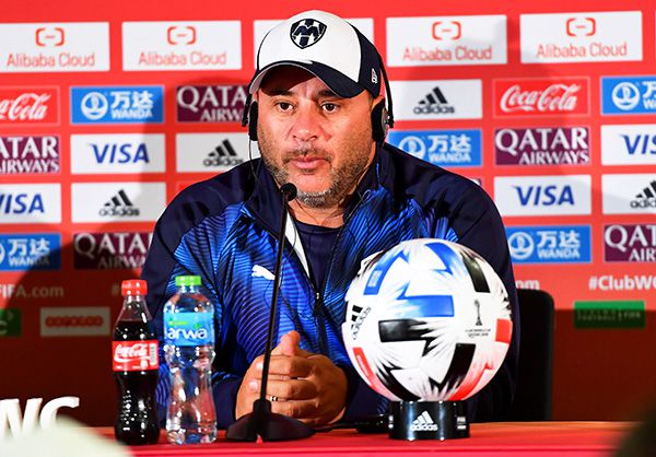 Antonio Mohamed en conferencia de prensa 