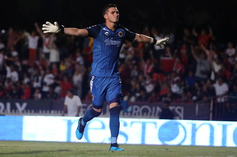 Jurado celebra en un juego del Veracruz