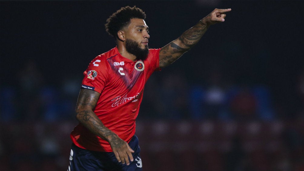 Kazim Richards en partido con Veracruz