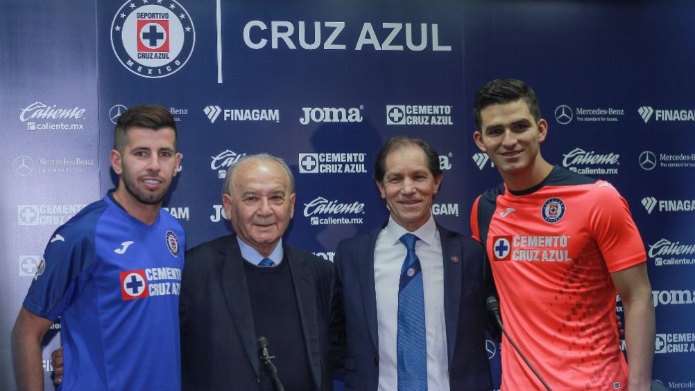 Cruz Azul presentó a Ordiales, Jurado y Cepellini