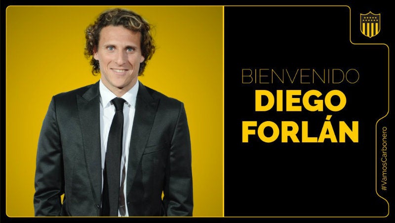 Diego Forlán presentado con el Peñarol