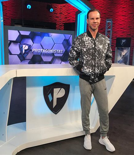 Zague durante un programa en TV Azteca 