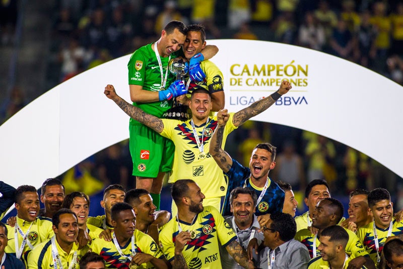 Festejo del América tras ganar el Campeón de Campeones