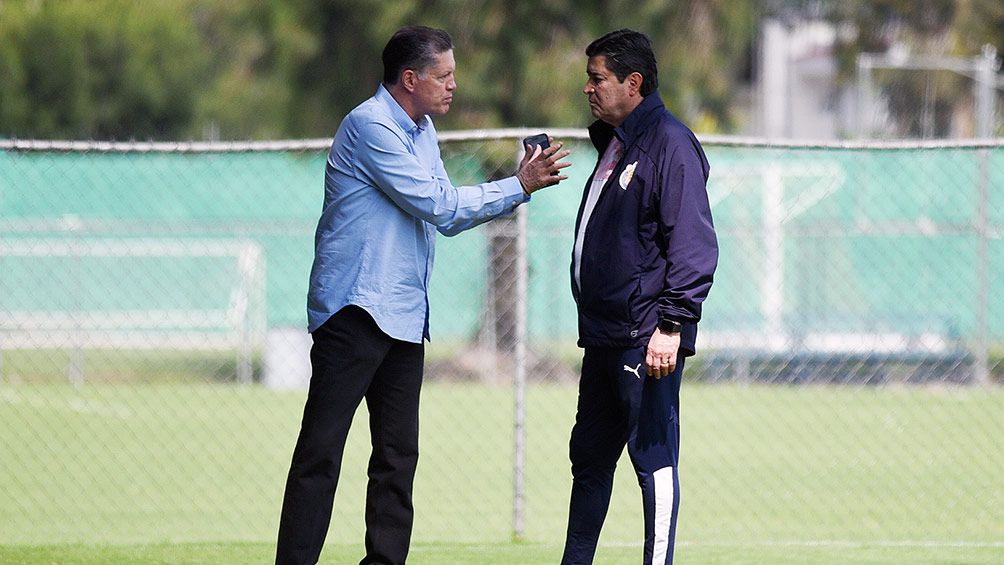 Ricardo Peláez en charla con Luis Fernando Tena