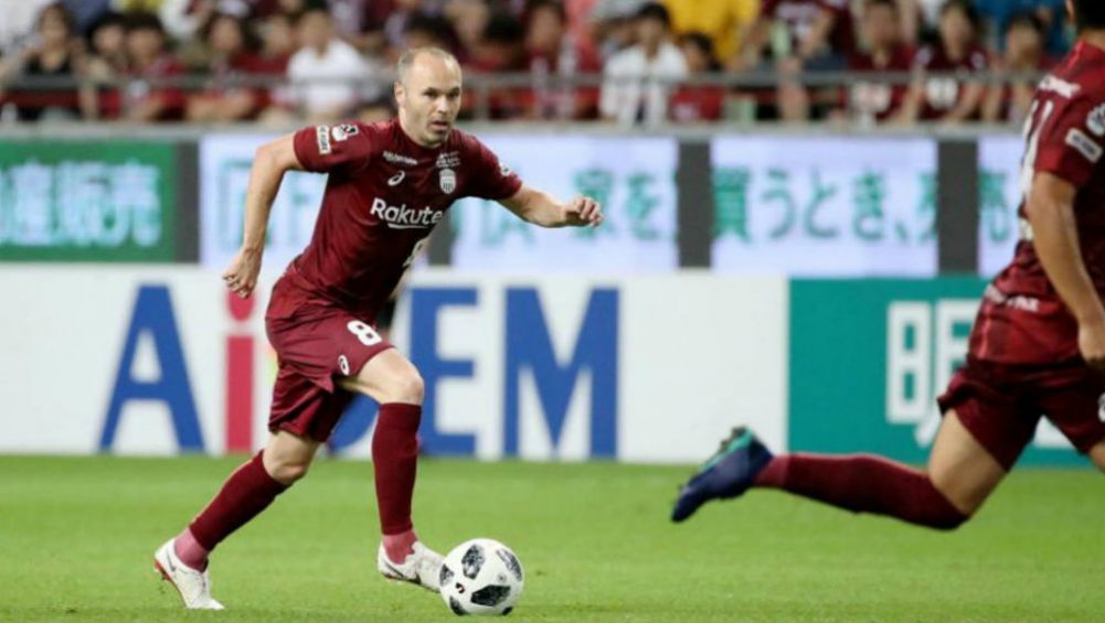 Andrés Iniesta en un partido con el Vissel Kobe 