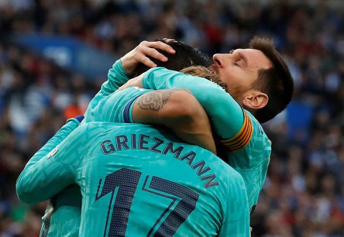 Messi festeja gol con Griezmann