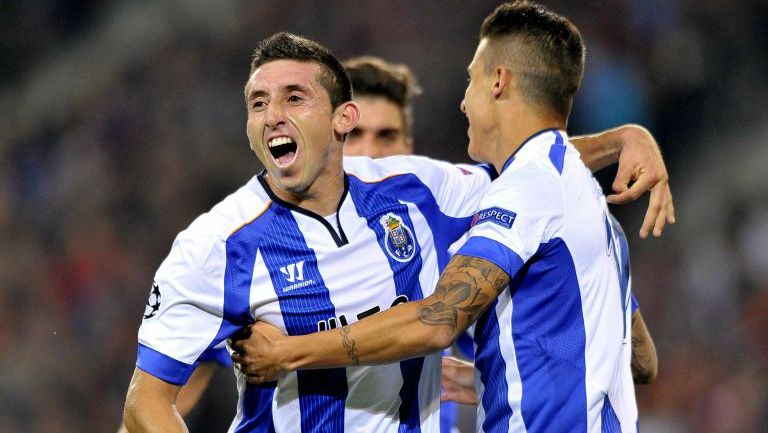 Herrera celebra un gol con el Porto 