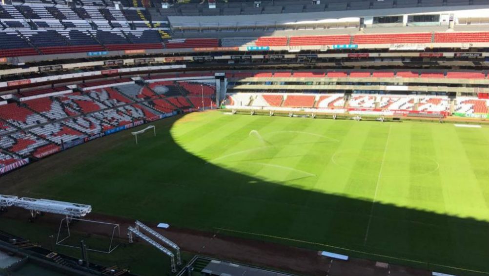 Cancha del Estadio Azteca a tres días de la Final de Vuelta