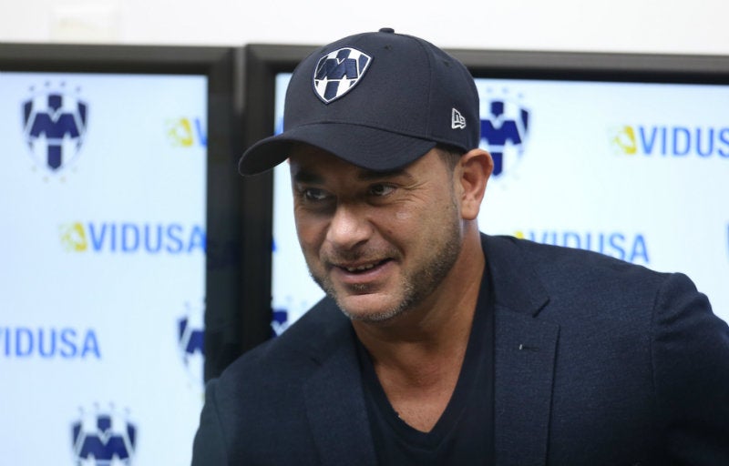 Antonio Mohamed en conferencia de prensa