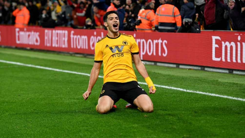 Jiménez festeja su gol frente al Man Utd 