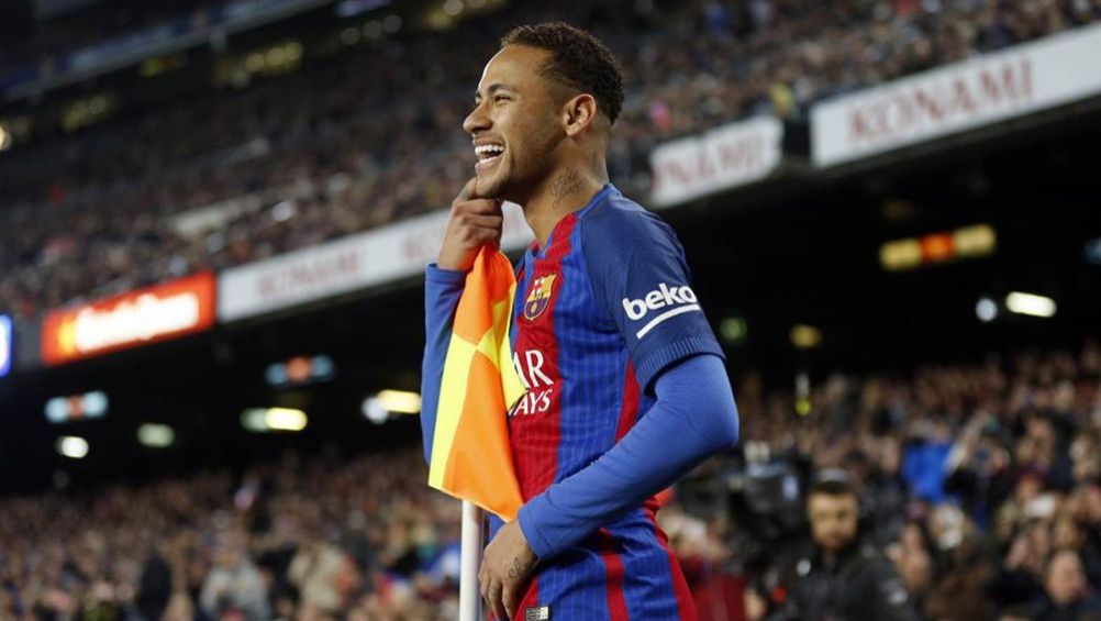 Neymar festeja un gol con el Barcelona 