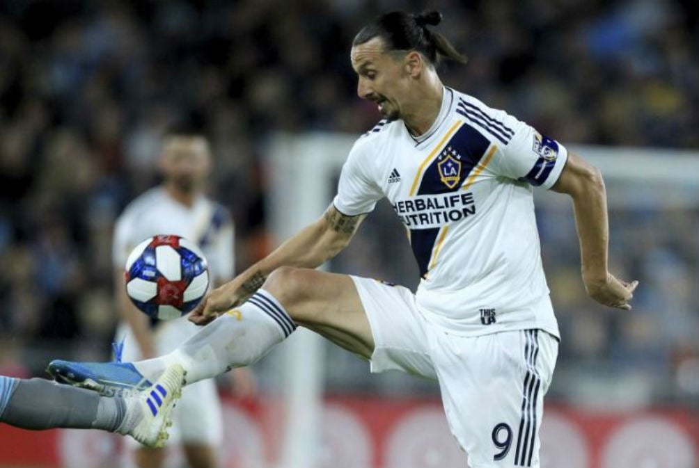 Zlatan Ibrahimovic en un juego con LA Galaxy 