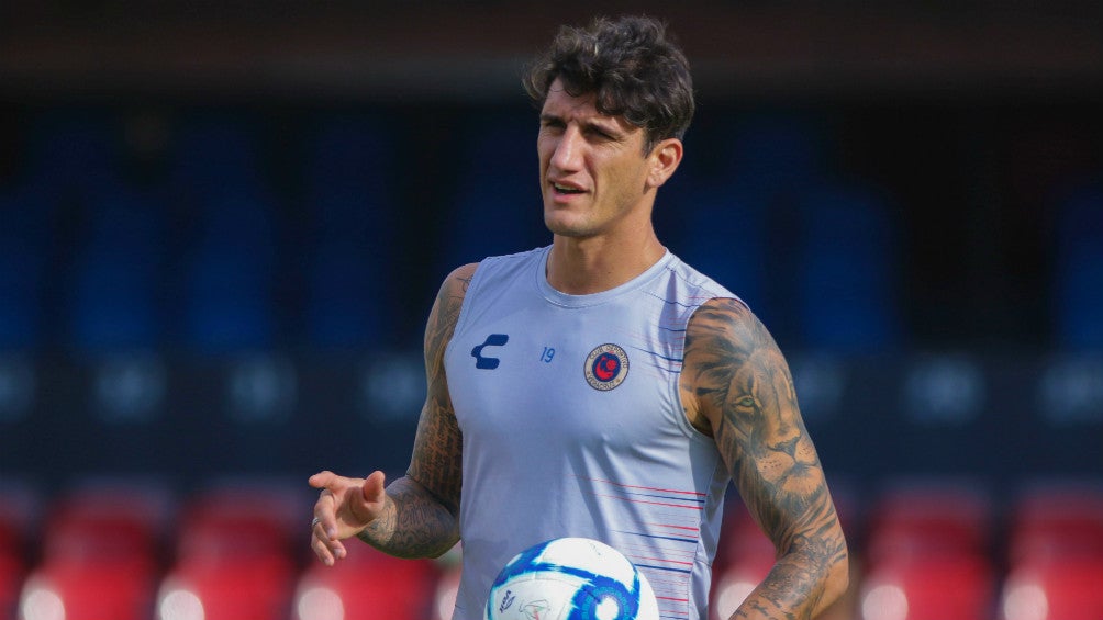 Gabriel Peñalba durante un entrenamiento con Veracruz