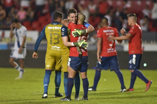 Jugadores del Veracruz celebran su triunfo ante Puebla