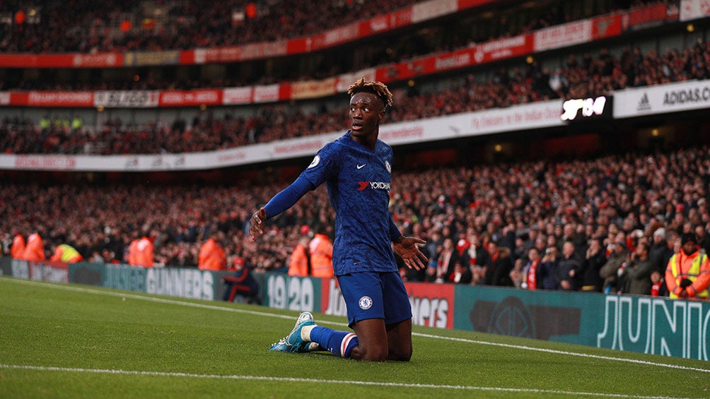 Tammy Abraham celebra el gol del triunfo contra Arsenal