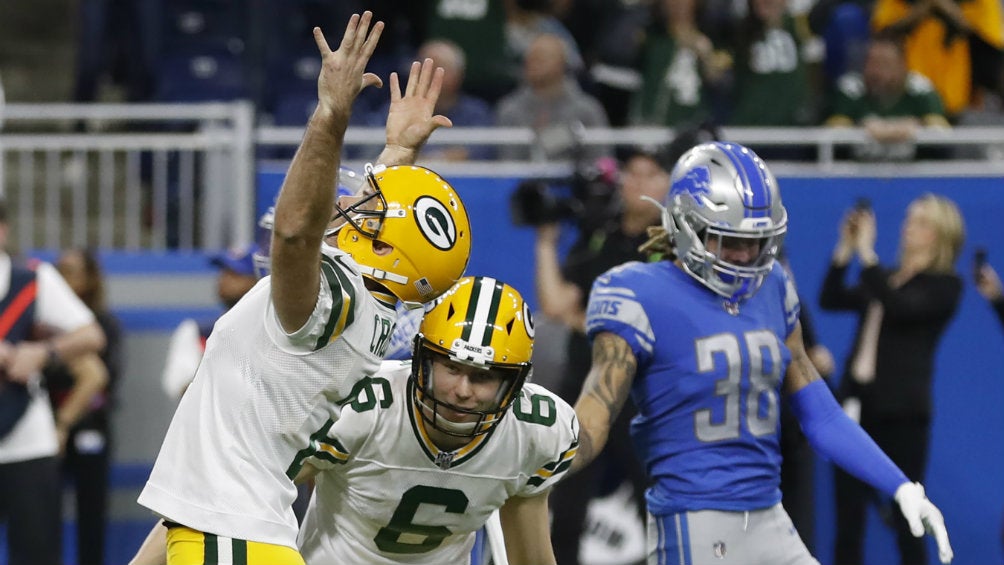 Mason Crosby festeja el gol de campo del triunfo