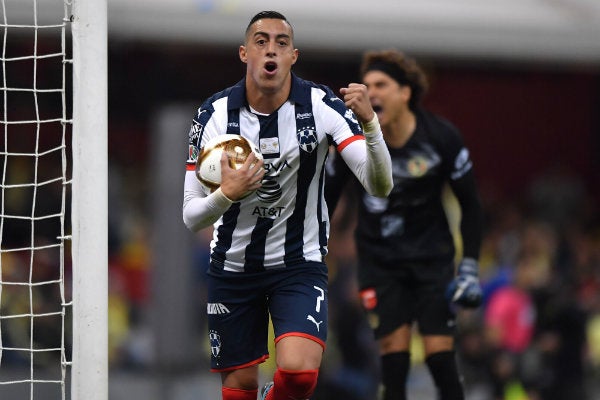 Rogelio Funes Mori celebrando una anotación con Rayados